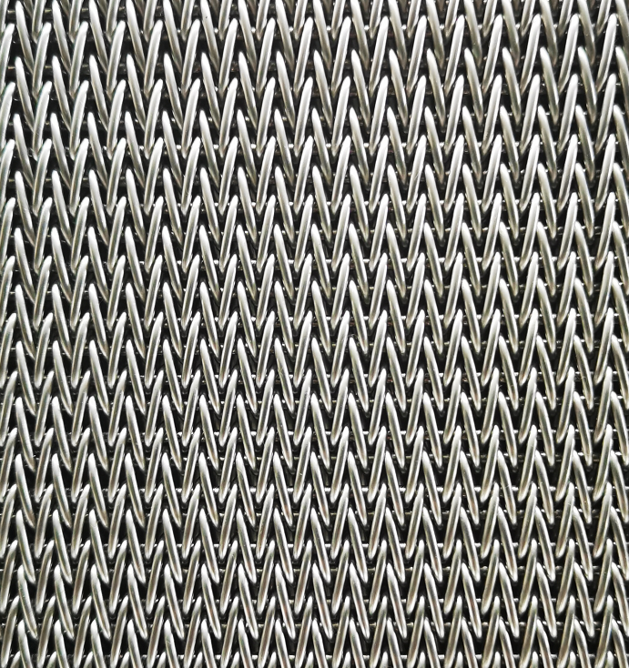 UM網帶式連續(xù)氣體滲碳淬火爐小常識